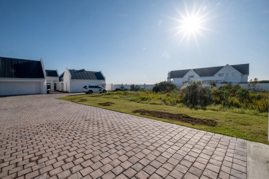 5 Bedroom Property for Sale in St Francis Links Eastern Cape